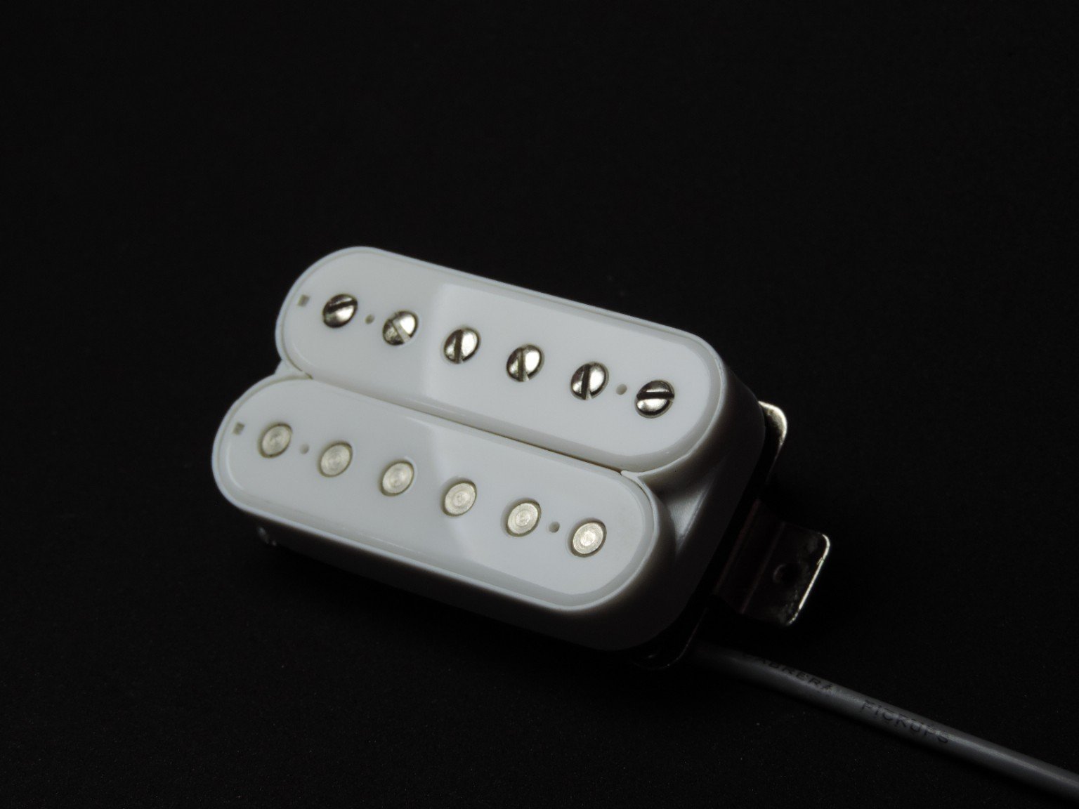 Captador humbucker branco Cabrera Pickups